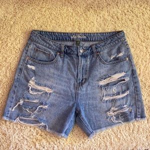 NWOT High Rise Distressed Shorts